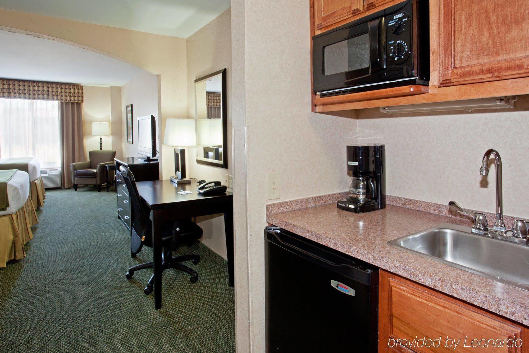 Holiday Inn Express Arlington Interstate 20 Parks Mall By Ihg Buitenkant foto